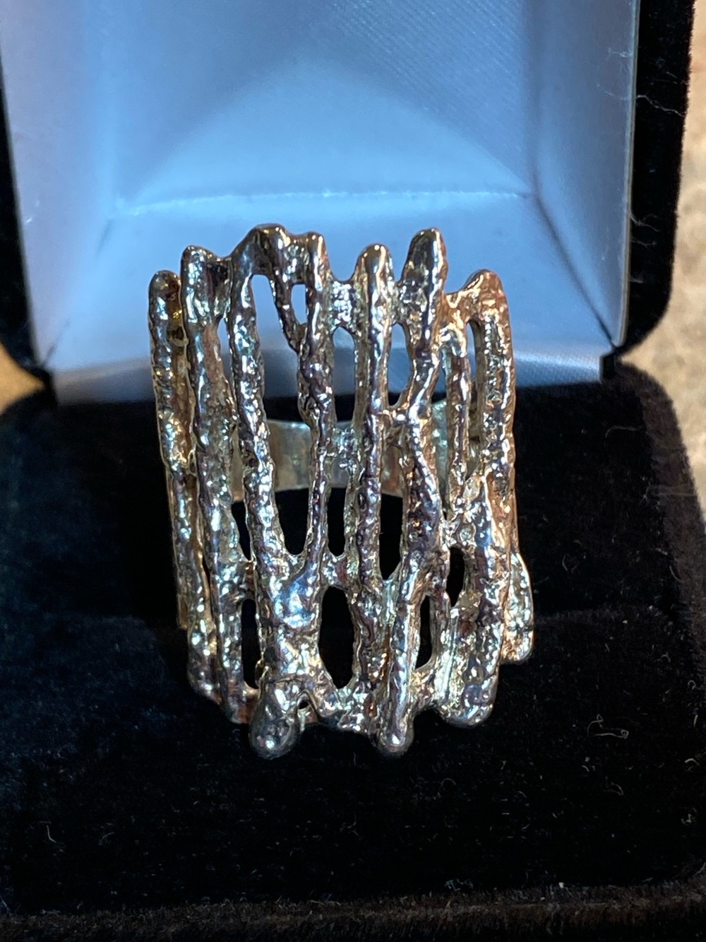 Silpada Israel 925 Sterling Silver Brutalist Hollow Hills Statement Ring (9)
